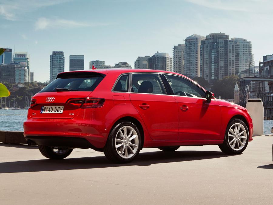  Audi A3 Sportback 1.4T (8V) 2013 года  (AU) (фото 17 из 22)